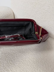 Borsa Elara