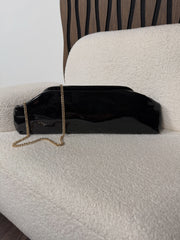 Borsa Elara